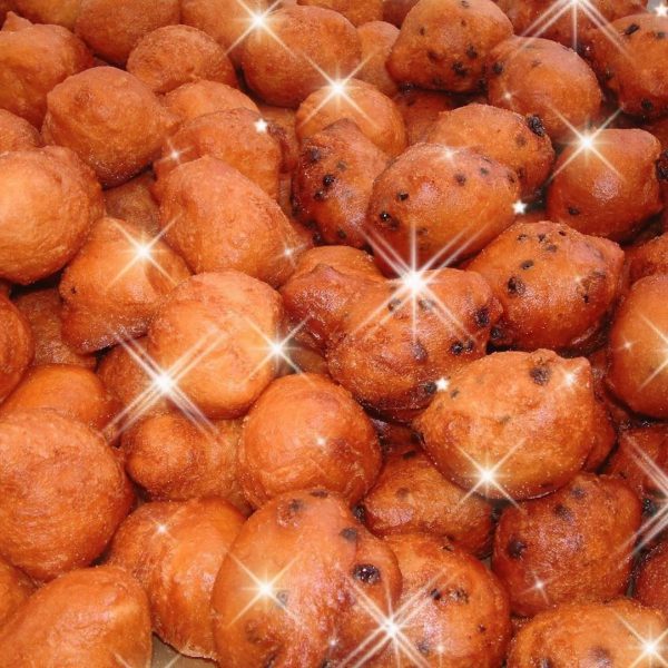 Mix van 10 oliebollen - krenten/rozijnenbollen